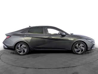 фото Hyundai Elantra VII 2024