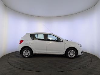 фото Renault Sandero II 2017
