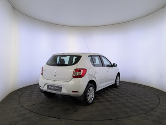 фото Renault Sandero II 2017