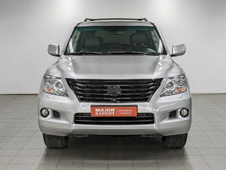 фото Lexus LX III 2008
