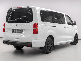 фото Peugeot Traveller 2018