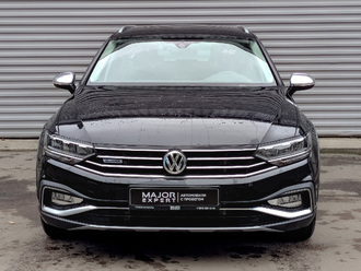 фото Volkswagen Passat B8 2019