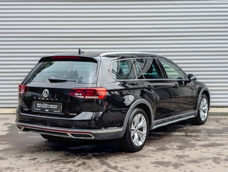 фото Volkswagen Passat B8 2019