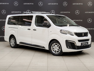 фото Peugeot Traveller 2022