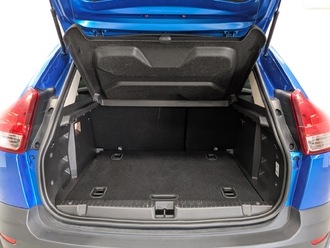 фото Lada XRAY 2020