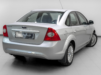 фото Ford Focus II 2010
