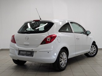 фото Opel Corsa D 2010