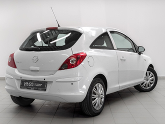 фото Opel Corsa D 2010