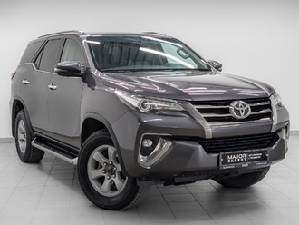 фото Toyota Fortuner II 2018