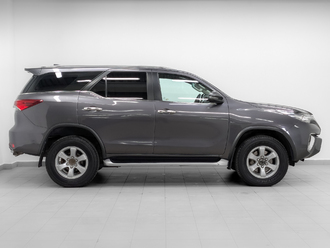 фото Toyota Fortuner II 2018