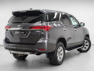 фото Toyota Fortuner II 2018