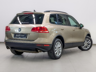 фото Volkswagen Touareg II 2016
