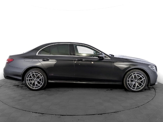 фото Mercedes-Benz E (W/S213) 2020