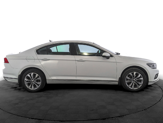 фото Volkswagen Passat B8 2021