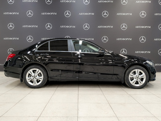 фото Mercedes-Benz C (W/S205) 2019