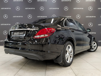 фото Mercedes-Benz C (W/S205) 2019