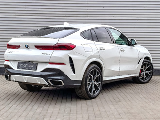 фото BMW X6 (G06) 2022