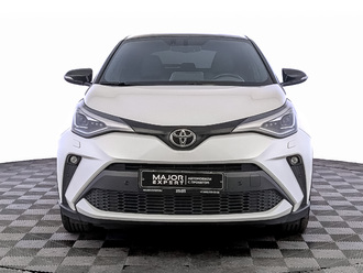фото Toyota C-HR 2022