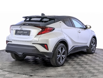 фото Toyota C-HR 2022