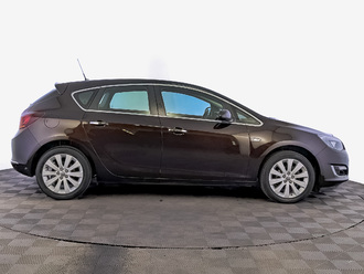 фото Opel Astra J 2013