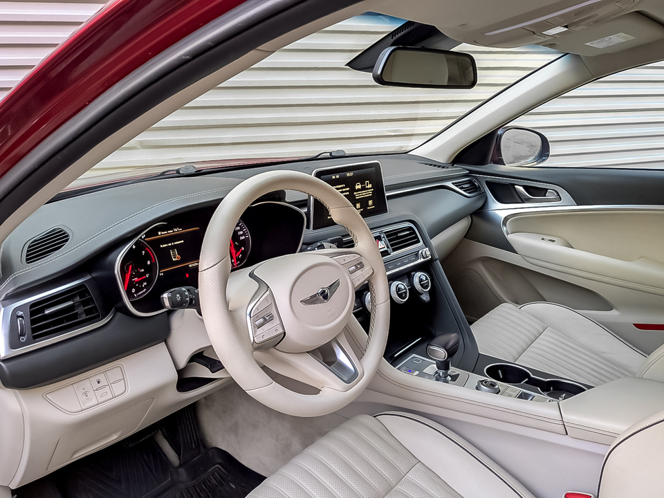 Genesis G70 с пробегом в автосалоне Форис Авто