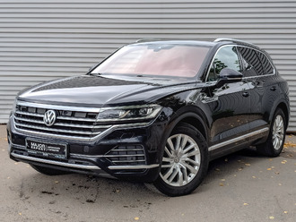 фото Volkswagen Touareg III 2020