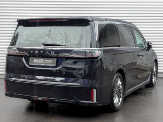 фото Voyah Dream 2023