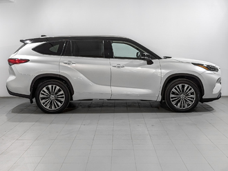 фото Toyota Highlander IV 2021
