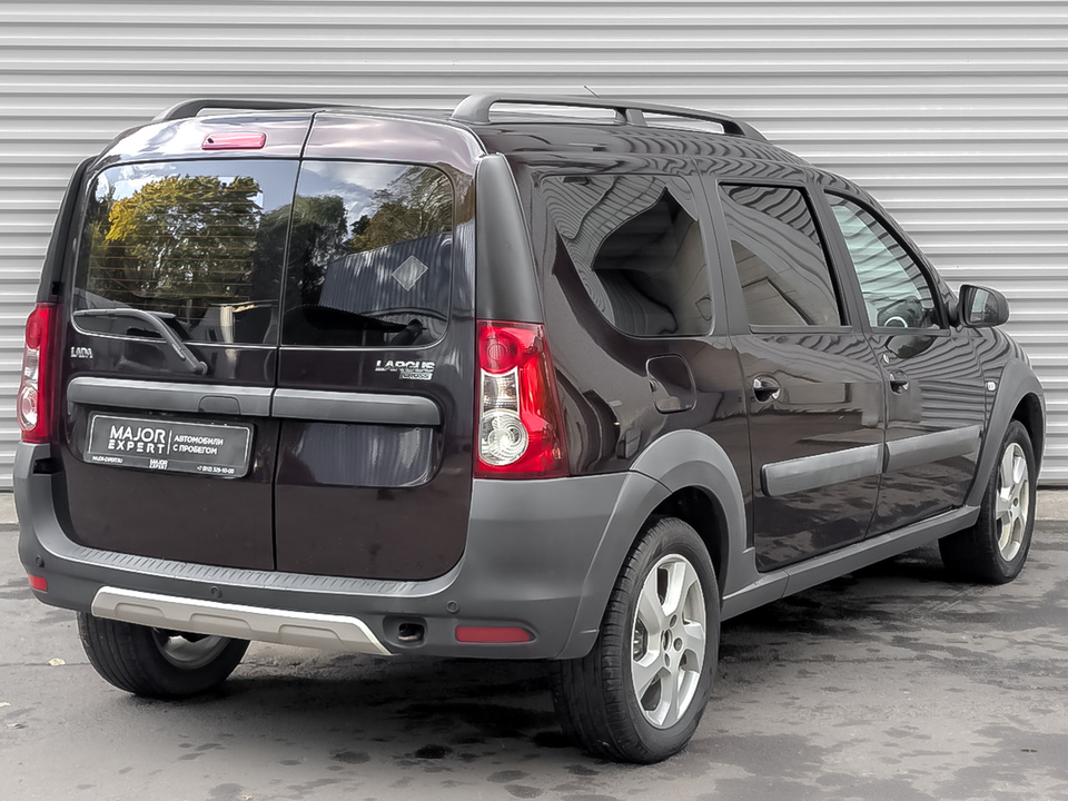 Lada Largus с пробегом в автосалоне Форис Авто