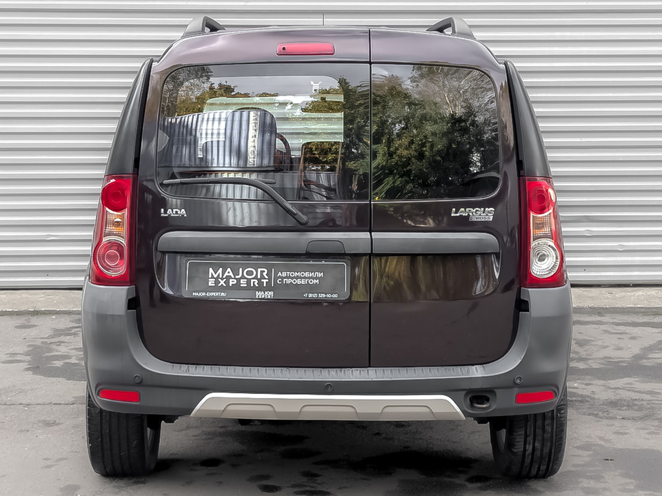 Lada Largus с пробегом в автосалоне Форис Авто
