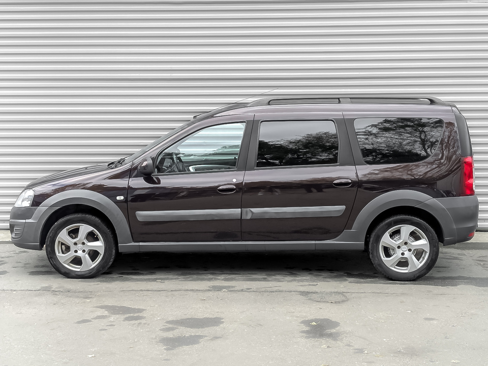 Lada Largus с пробегом в автосалоне Форис Авто