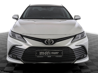 фото Toyota Camry VIII 2021