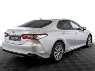 фото Toyota Camry VIII 2021