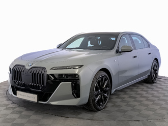 фото BMW 7 (G70) 2023