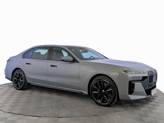 фото BMW 7 (G70) 2023
