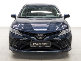 фото Toyota Camry VIII 2019