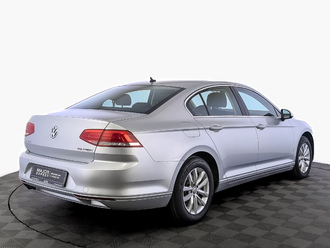 фото Volkswagen Passat B8 2017