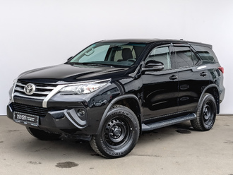 фото Toyota Fortuner II 2018
