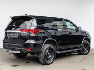 фото Toyota Fortuner II 2018