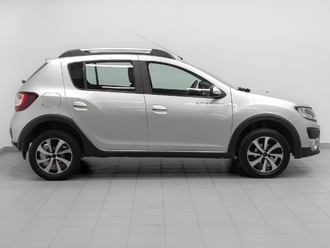 фото Renault Sandero II 2016