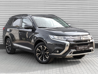 фото Mitsubishi Outlander III 2022