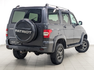 фото УАЗ Patriot 2024