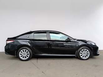 фото Toyota Camry VIII 2022