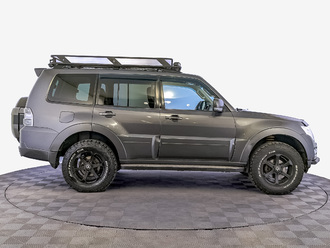 фото Mitsubishi Pajero IV 2015