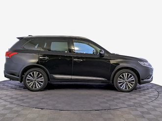 фото Mitsubishi Outlander III 2018