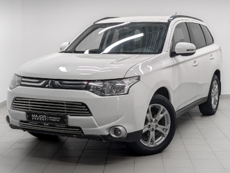 фото Mitsubishi Outlander III 2013