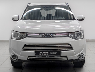 фото Mitsubishi Outlander III 2013