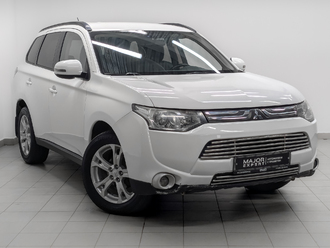 фото Mitsubishi Outlander III 2013
