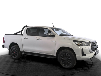 фото Toyota Hilux VIII 2020