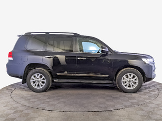 фото Toyota Land Cruiser 200 2016
